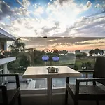 Seaside Luxury *