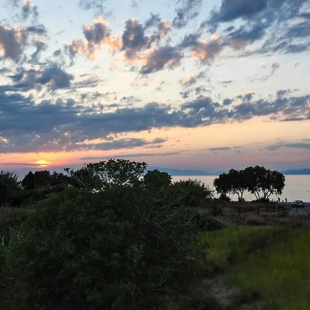 Seaside Luxury Apartment Kremastí