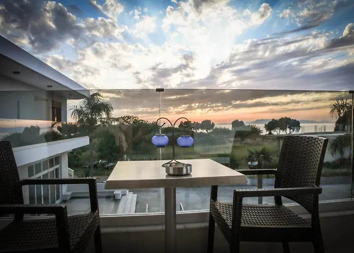 Seaside Luxury *
